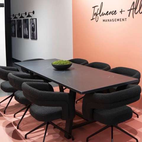 Image by @alignedinteriors Image by @alignedinteriors