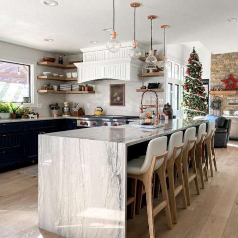 Image by @bridlewoodacres Image by @bridlewoodacres