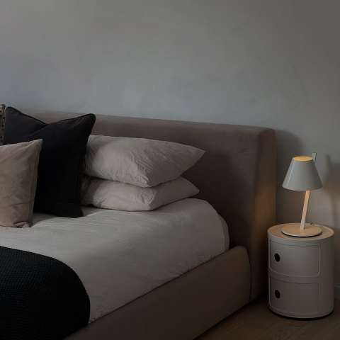 Image by @formessence_