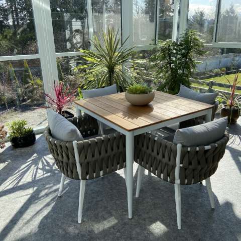 Image by Jennifer Image by Jennifer