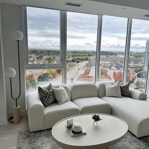 Image by Yeganeh Azizi Image by Yeganeh Azizi