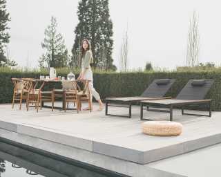 Linnea Outdoor Lounger in black Linnea Outdoor Lounger in black